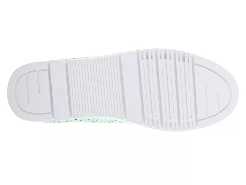 Surfie Slip-On Sneaker