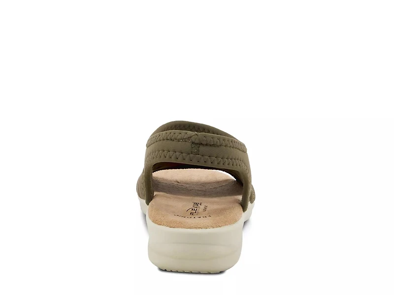 Nyaman Sandal