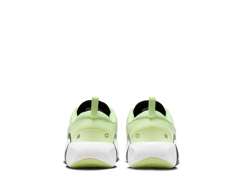 Infinity Flow Sneaker