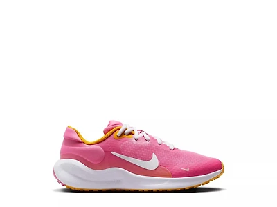 Revolution 7 Sneaker