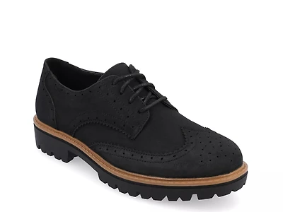 Claudiya Wingtip Oxford