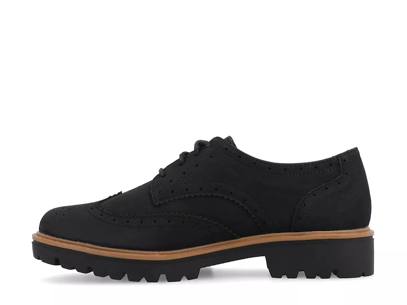 Claudiya Wingtip Oxford