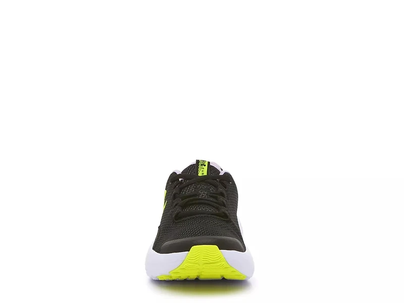 Surge 4 Sneaker