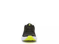 Surge 4 Sneaker