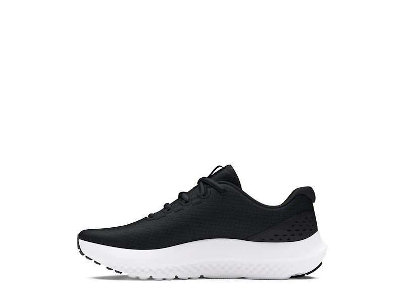 Surge 4 Sneaker