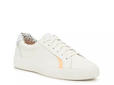 Pursuit Sneaker