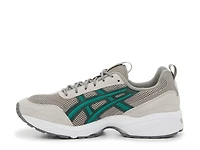 1090 v2 Sneaker - Men's