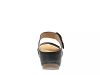 Tanya Sandal