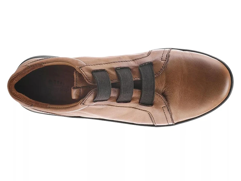 Pinna Slip-on Sneaker