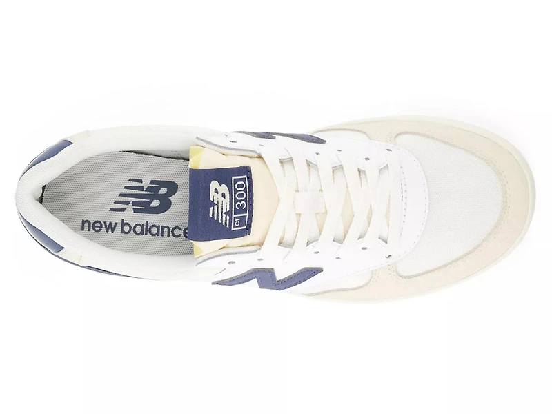 CT300 v3 Court Sneaker