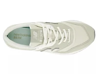997H Sneaker