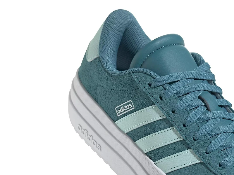 VL Court Bold Lifestyle Sneaker