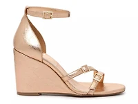 Sateena Sandal