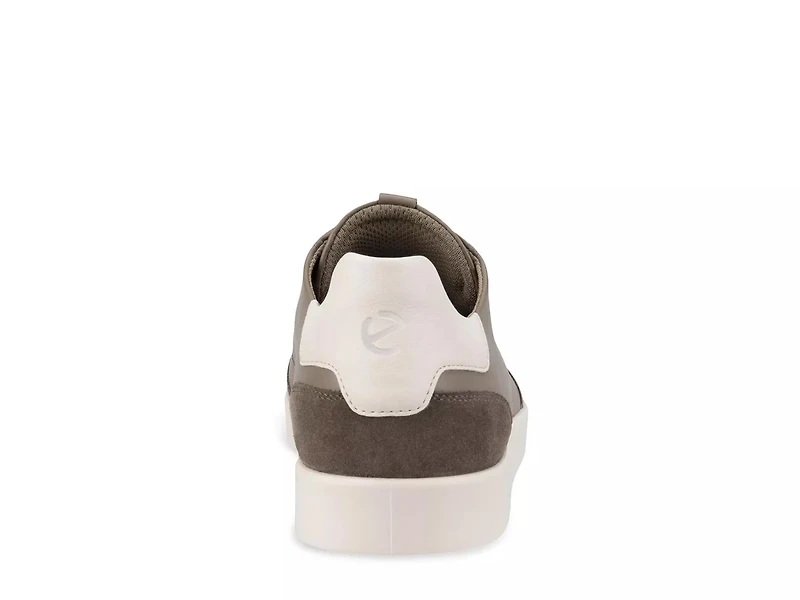 Street Lite Luxe Sneaker