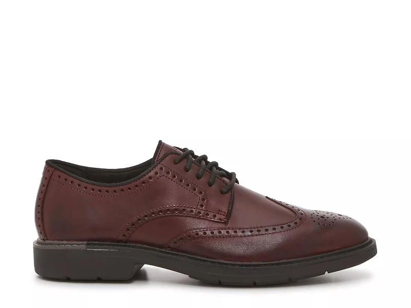 Go-To Wingtip Oxford