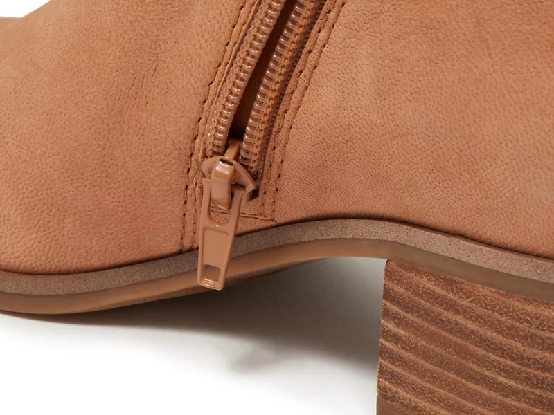 Chelsaey Bootie