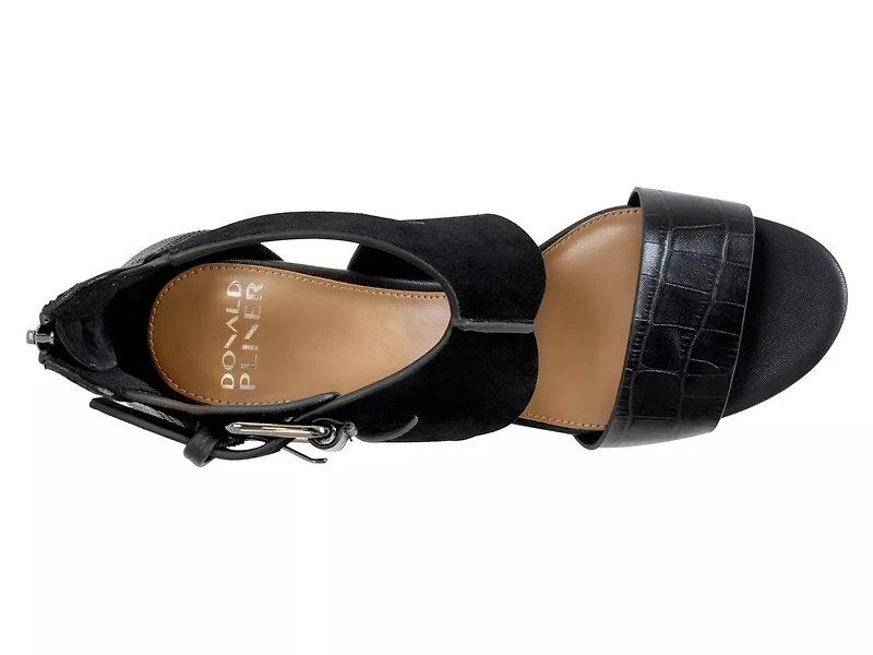 Esma Sandal
