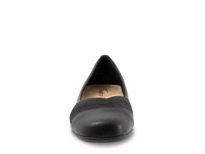 Stella Ballet Flat