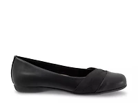 Stella Ballet Flat