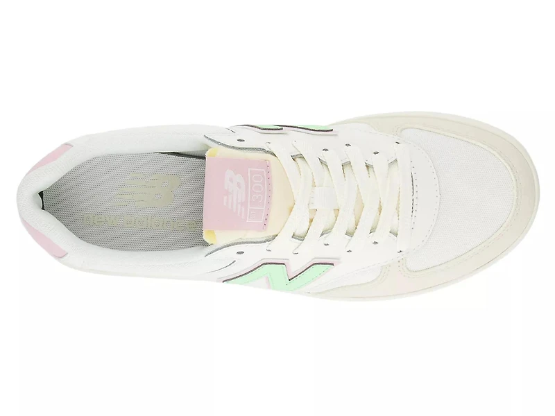 CT300 v3 Court Sneaker