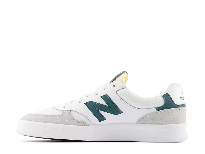 CT300 V3 Court Sneaker