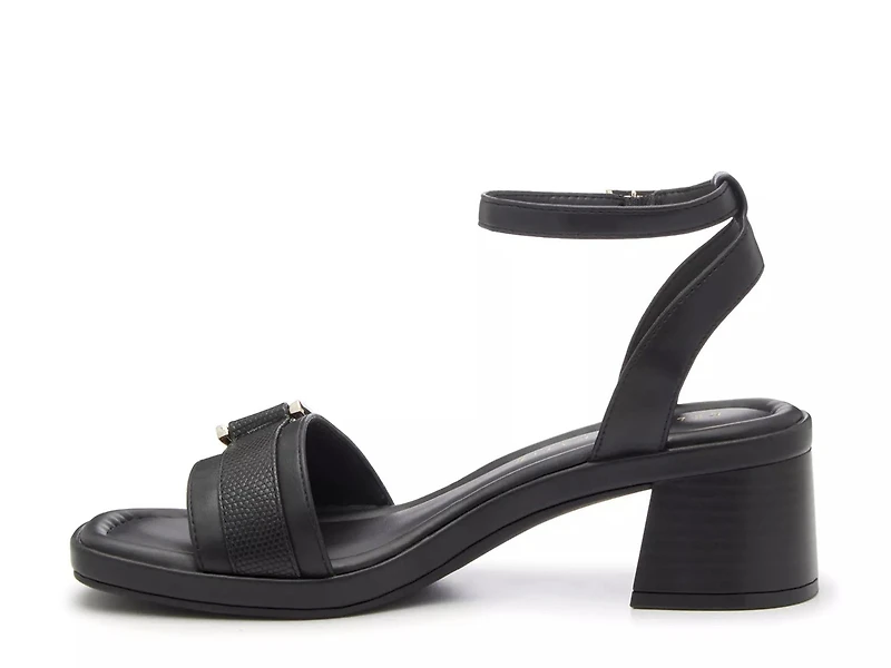 Tesimay Sandal
