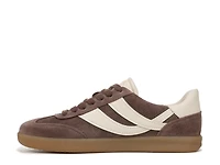 Oasis Sneaker - Women's