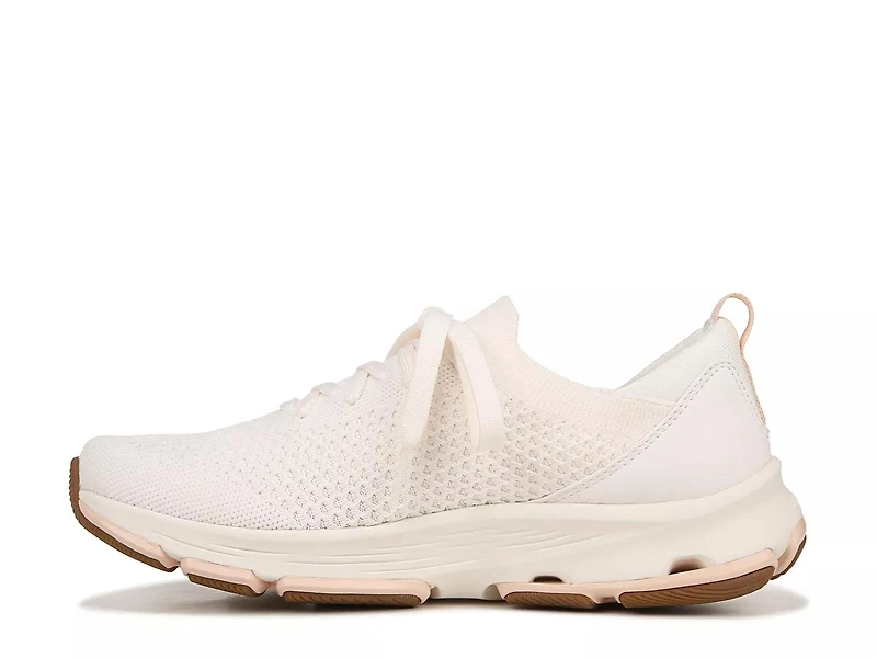 Devotion Fuse Walking Sneaker