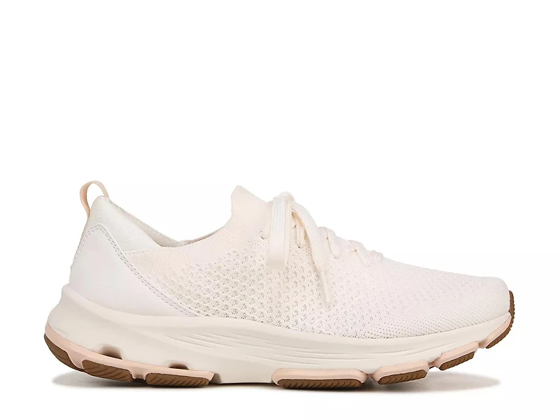 Devotion Fuse Walking Sneaker