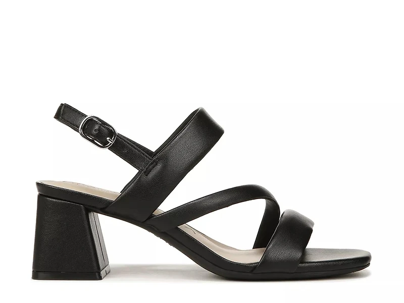 Celia Sandal