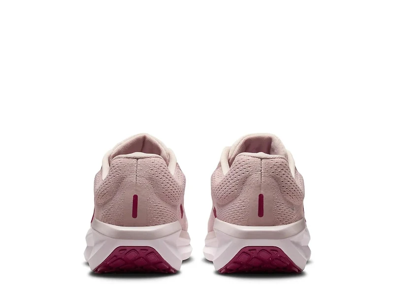 Winflo 11 Running Shoe - Women's