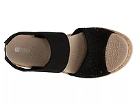 Reveal Bright Wedge Sandal