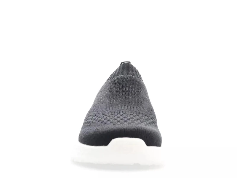 B10 Unite Slip-On Sneaker