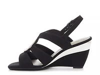 Vilma Wedge Sandal