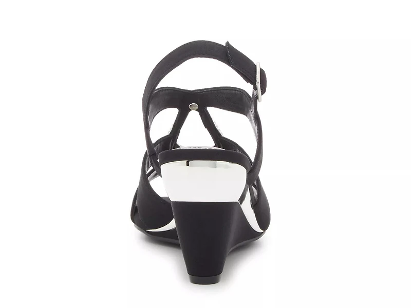 Vilma Wedge Sandal