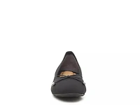 Sasha Flat