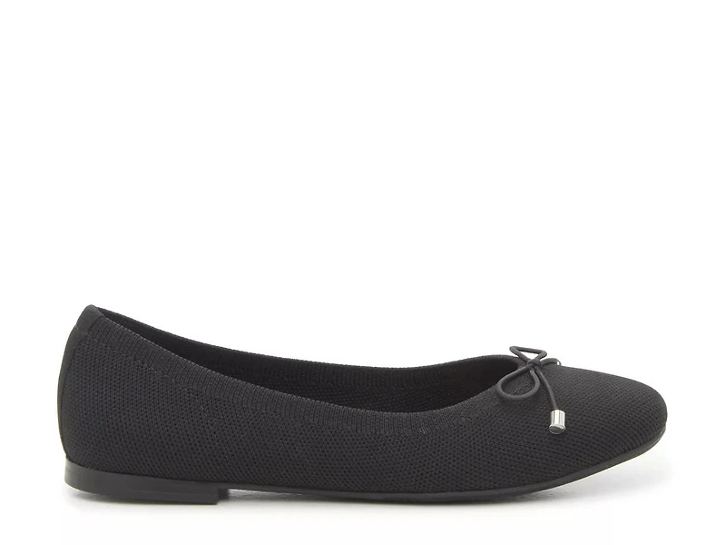 Sasha Flat