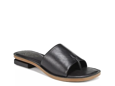 Peggy Sandal