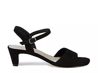 Lydia Sandal