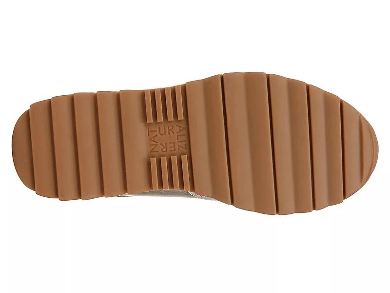 Shay Sneaker