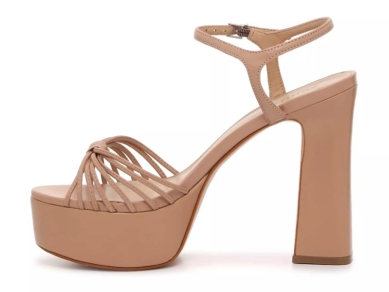 Yanna Sandal