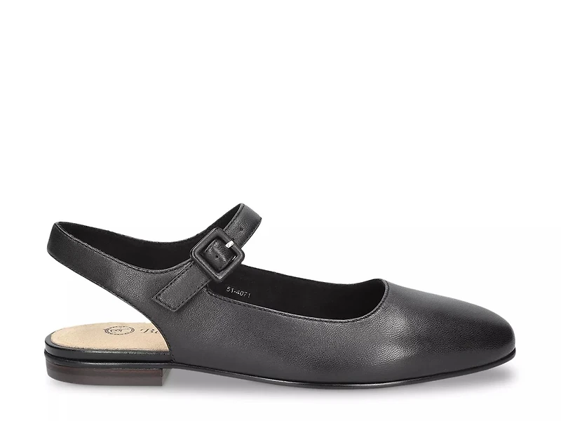 Andie Mary Jane Flat