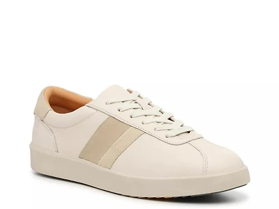 Neela Sneaker