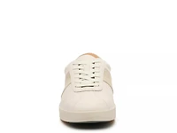 Neela Sneaker