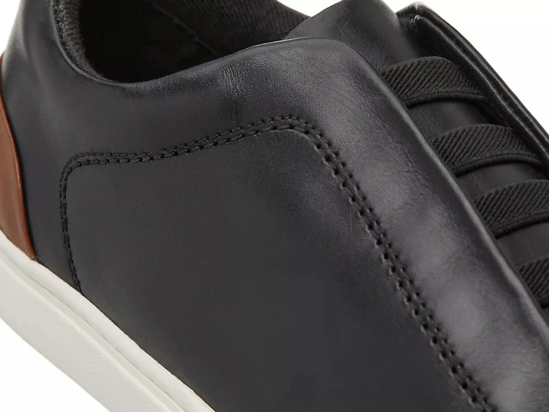 Caene Slip-On Sneaker