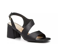 Naudia Sandal