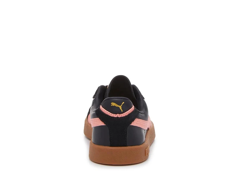 Club Era II Sneaker