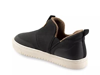 Cial Slip-On Sneaker