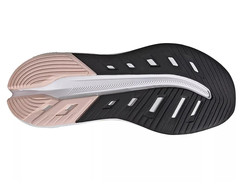 Questar 3 Running Shoe