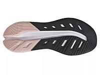 Questar 3 Running Shoe